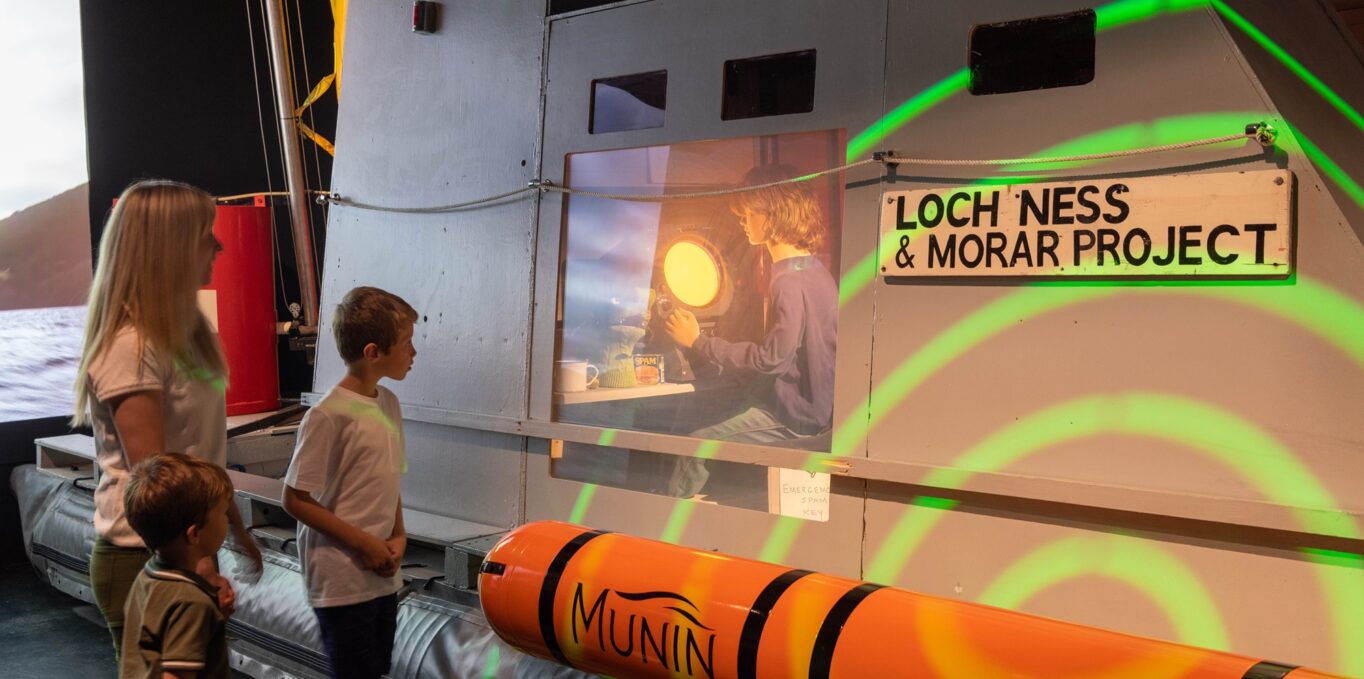 R5 F1 03 Copy 1364X679