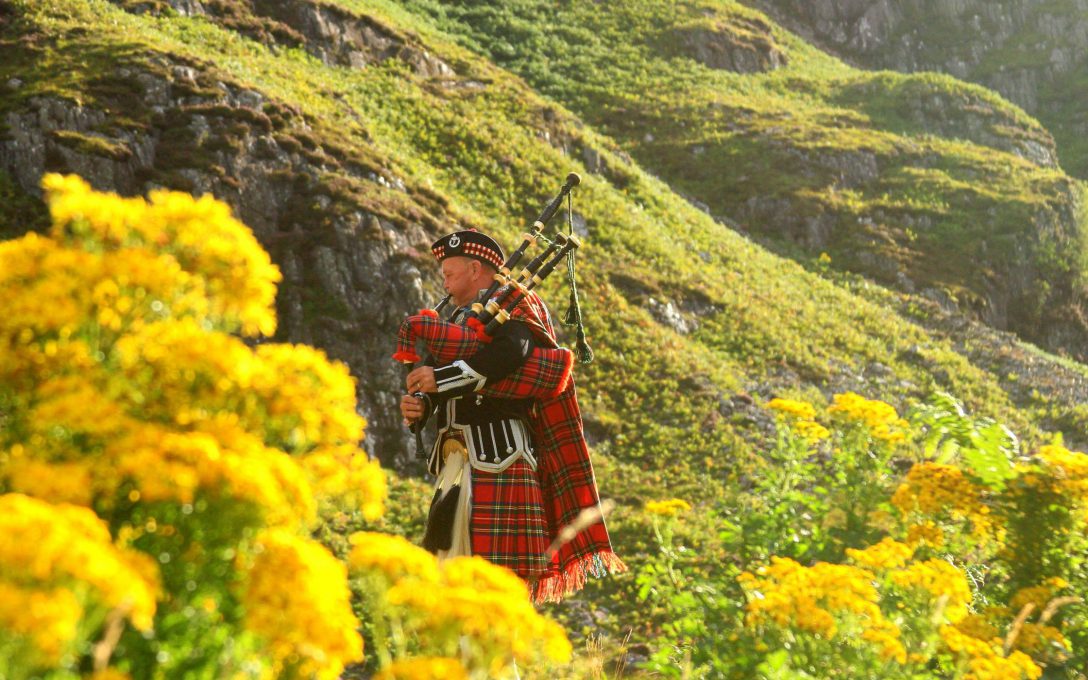 Man with bagpipes
